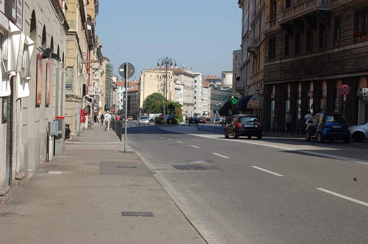 Appartamenti Corridoni Τεργέστη Εξωτερικό φωτογραφία